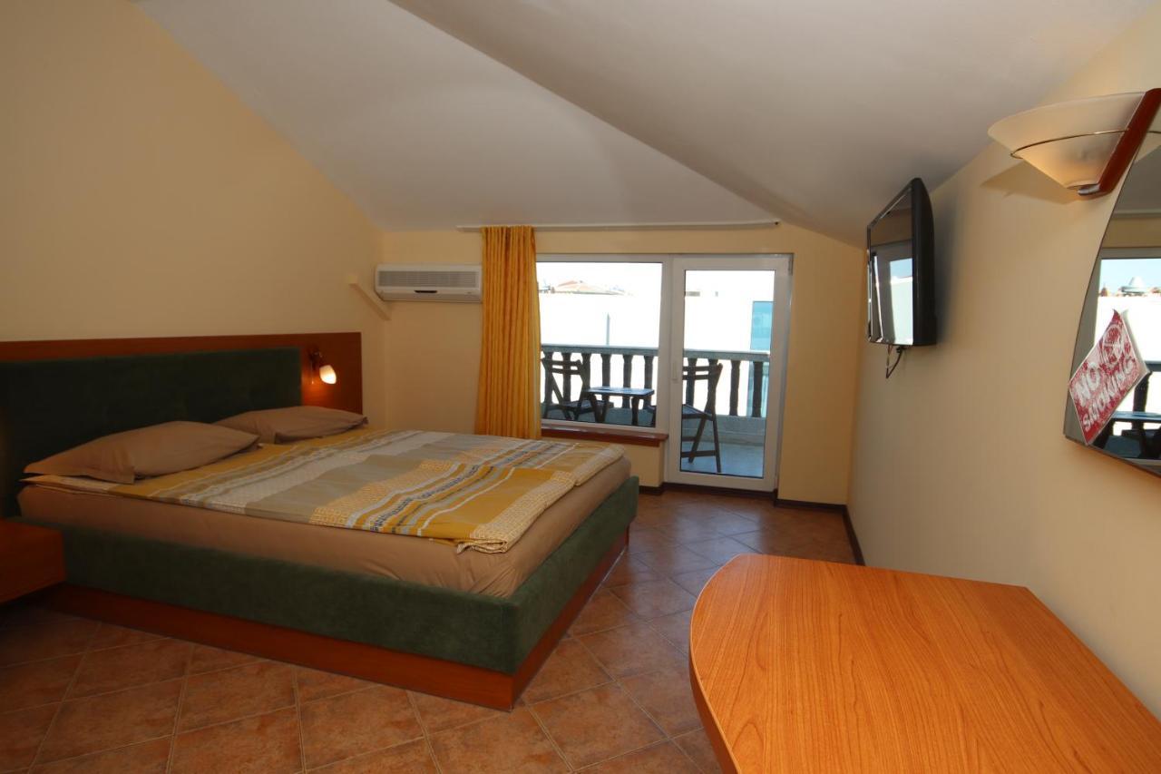 Hotel Continental - Half Board Kiten  Exterior foto